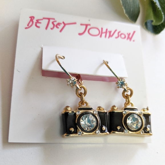 Betsey Johnson Black Gold New Camera Earrings NWT